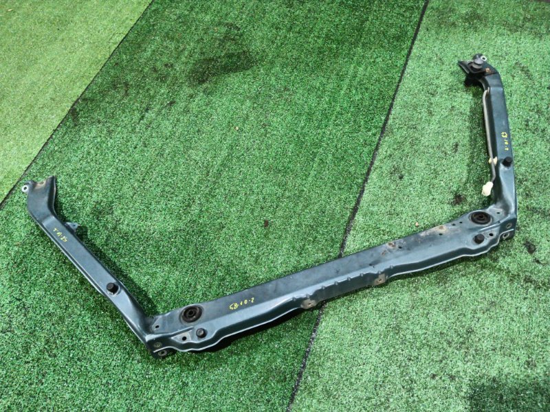 Рамка радиатора Mitsubishi Colt Plus Z23A 4A91 2008 (б/у)