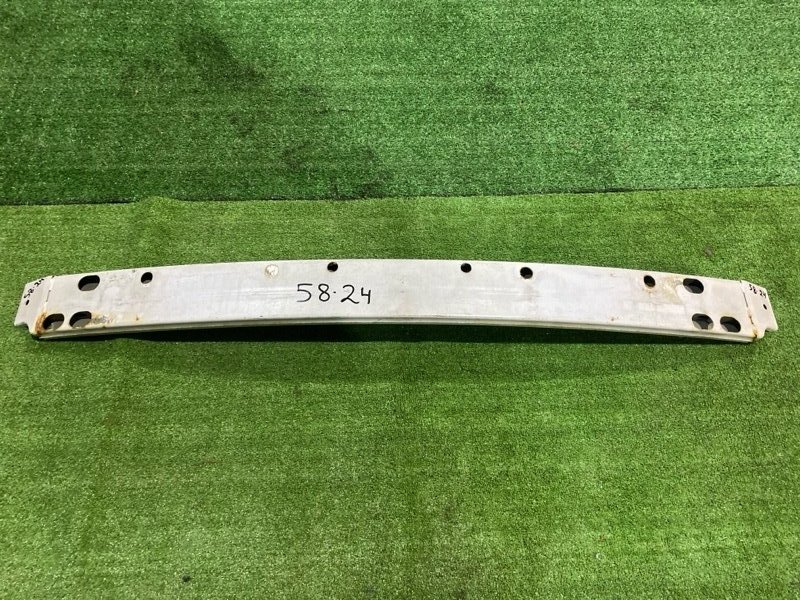 Усилитель бампера Toyota ISIS ANM15 1AZ-FSE 2005 передний (б/у)