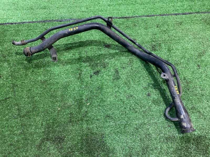 Горловина топливного бака Honda FREED GB3 L15A 2009 (б/у)