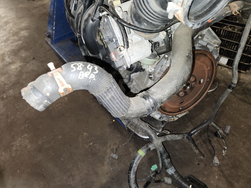 Патрубок верхний Mazda MPV LY3P L3-VE 2007 (б/у)