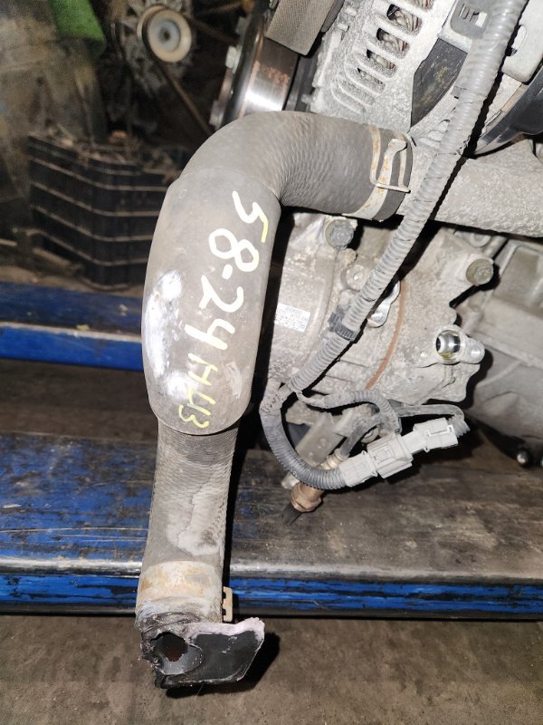 Патрубок нижний Toyota ISIS ANM15 1AZ-FSE 2005 (б/у)