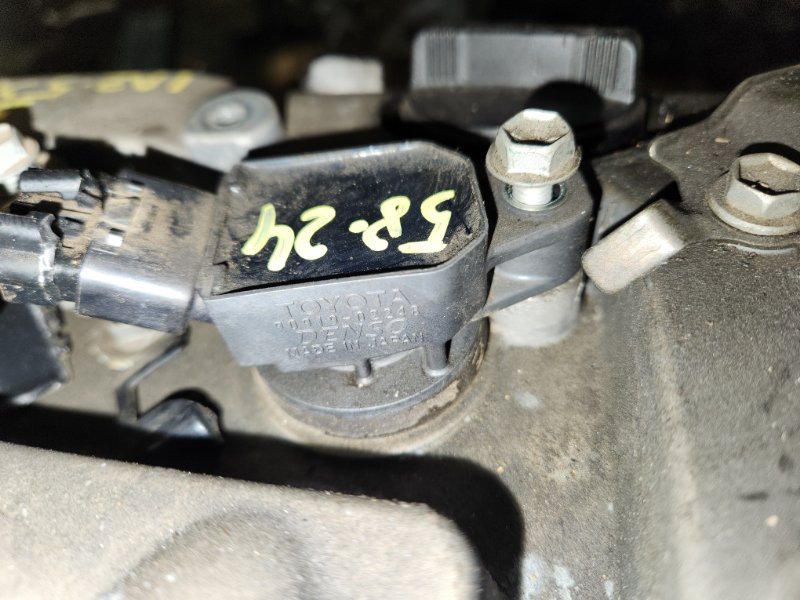 Катушка зажигания Toyota ISIS ANM15 1AZ-FSE 2005 (б/у)