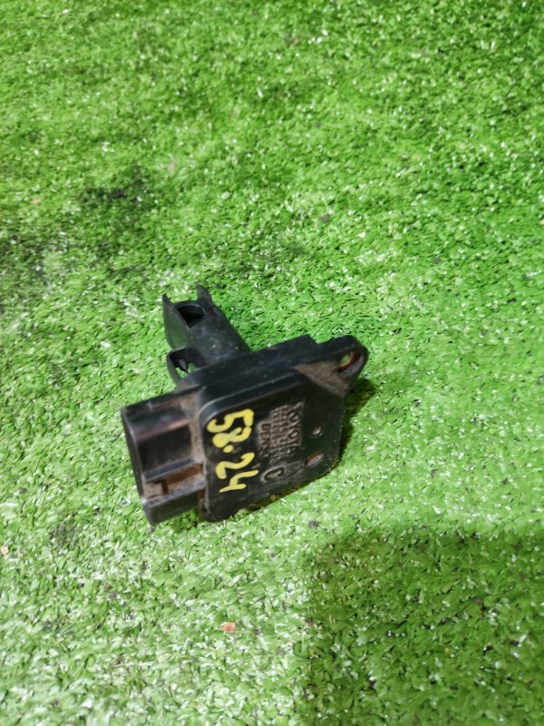 Датчик расхода воздуха Toyota ISIS ANM15 1AZ-FSE 2005 (б/у)