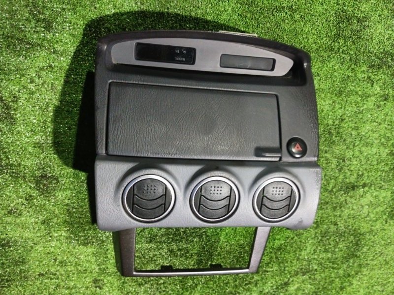 Центральная консоль Nissan Avenir PW11 SR20DE 2000 (б/у)