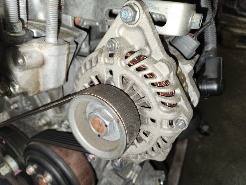 Генератор Mitsubishi Mirage A05A 3A90 2014 (б/у)