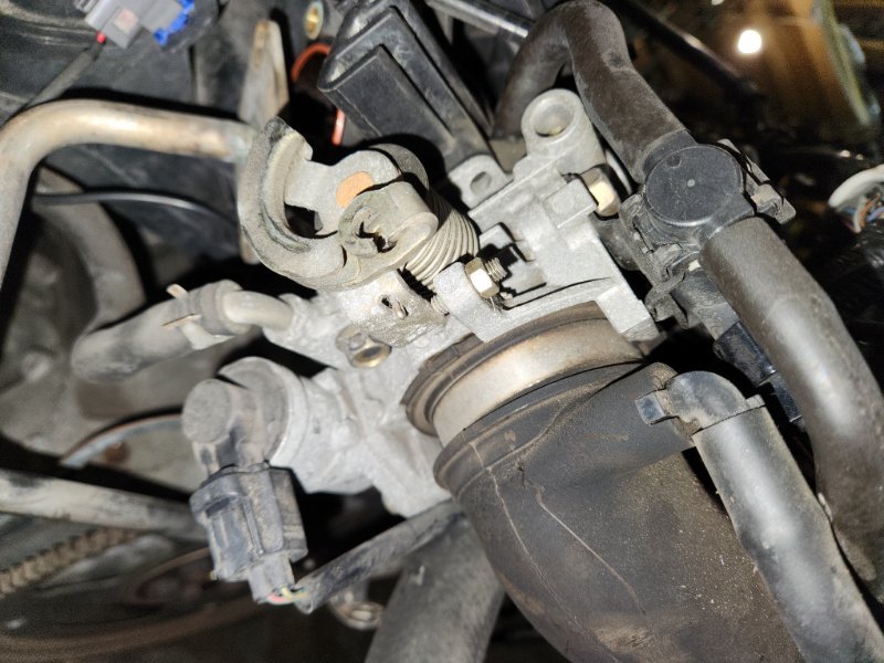 Заслонка дроссельная Mazda Demio DY3W ZJ-VE 2004 (б/у)