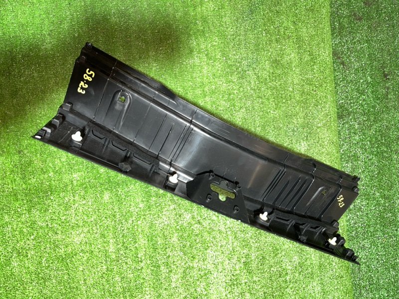 Накладка багажника Nissan NOTE E12 HR12DDR 2013 (б/у)