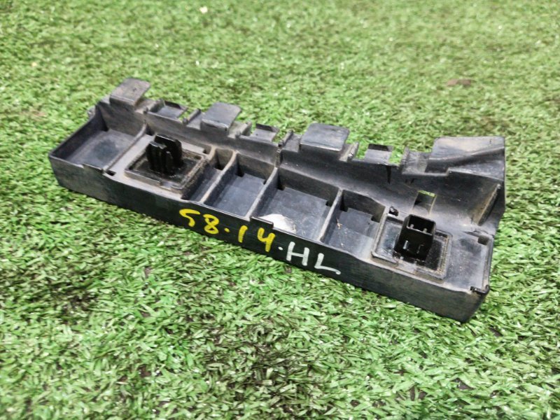 Клипса бампера Honda Stepwgn RK2 R20A 2011 задняя левая (б/у)