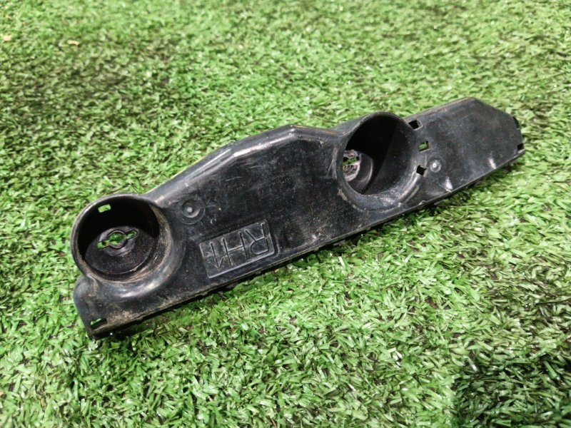 Клипса бампера Nissan Sylphy TB17 MRA8DE 2013 передняя правая (б/у)