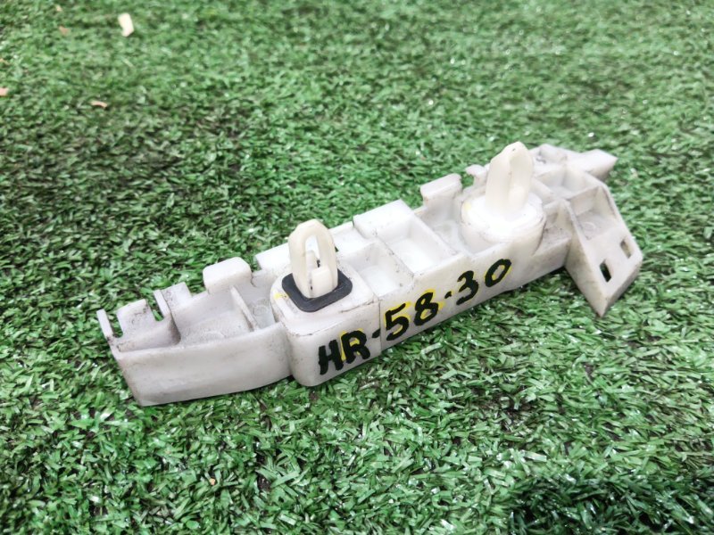 Клипса бампера Mitsubishi Mirage A03A 3A92 2016 задняя правая (б/у)