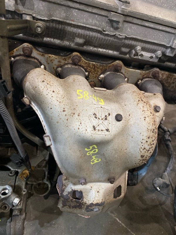 Коллектор выпускной Mitsubishi Chariot Grandis N94W 4G64 1999 (б/у)