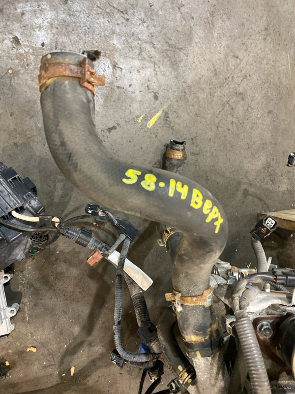 Патрубок верхний Honda Stepwgn RK2 R20A 2011 (б/у)