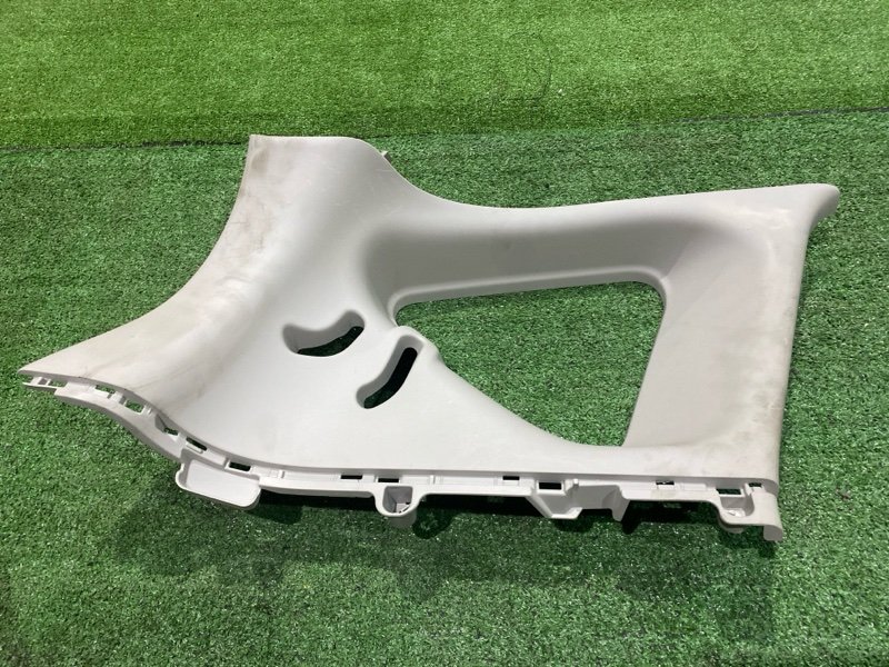 Обшивка стойки кузова Nissan NOTE E12 HR12DDR 2013 задняя левая (б/у)