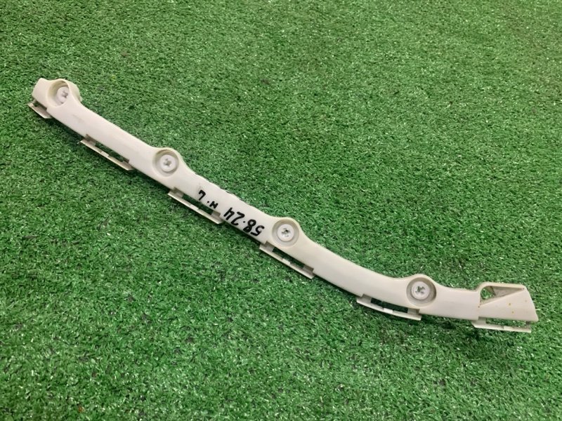 Клипса бампера Toyota ISIS ANM15 1AZ-FSE 2005 задняя левая (б/у)