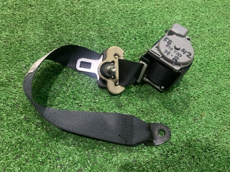 Ремень безопасности Nissan X-TRAIL T32 MR20DD 2015 задний правый (б/у)