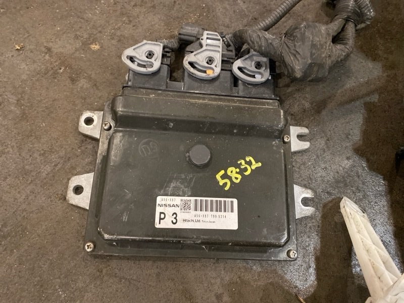 Блок управления ДВС Nissan NOTE E11 HR15DE 2005 (б/у)