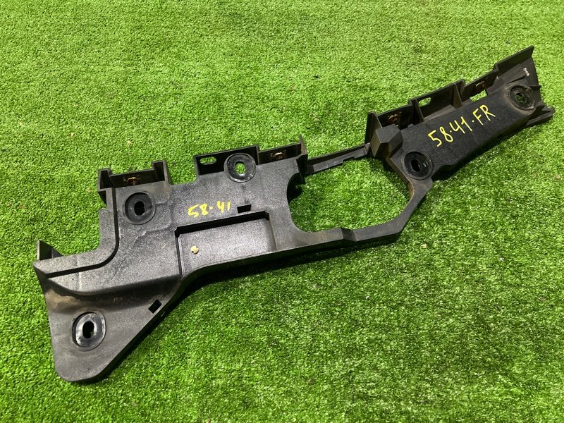 Клипса бампера Smart Fortwo M132.910 2004 передняя правая (б/у)