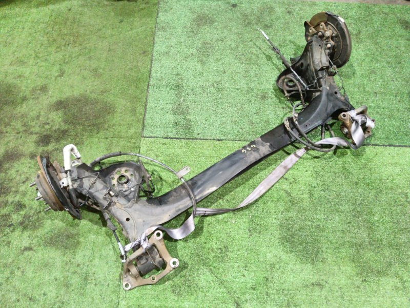 Балка поперечная Honda Stepwgn RK5 R20A 2010 (б/у)