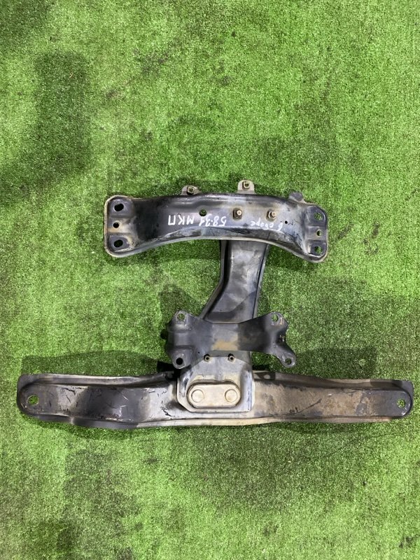 Кронштейн КПП Subaru Legacy BL5 EJ20Y 2003 (б/у)