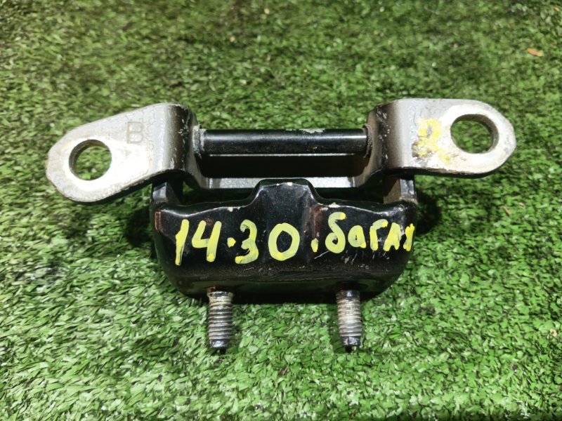 Кронштейн багажника Nissan X-TRAIL T31 MR20DE 2008 (б/у)
