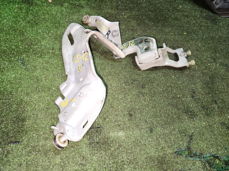 Кронштейн двери Suzuki Solio MA15S K12B задний правый (б/у)