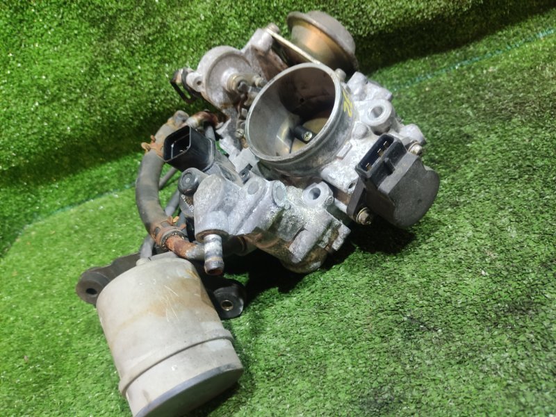 Заслонка дроссельная Mitsubishi Diamante F17A 6G72 1990 (б/у)