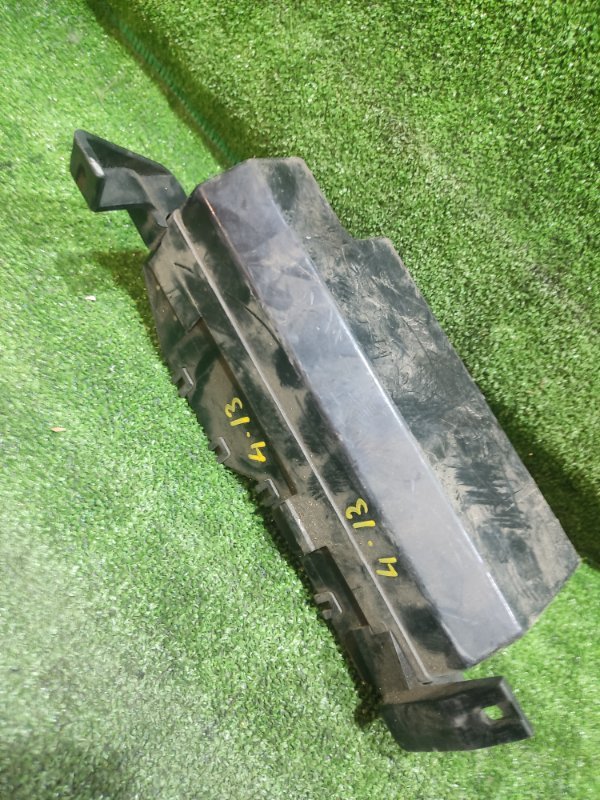 Блок реле и предохранителей Mitsubishi Dion CR6W 4G94 2002 (б/у)