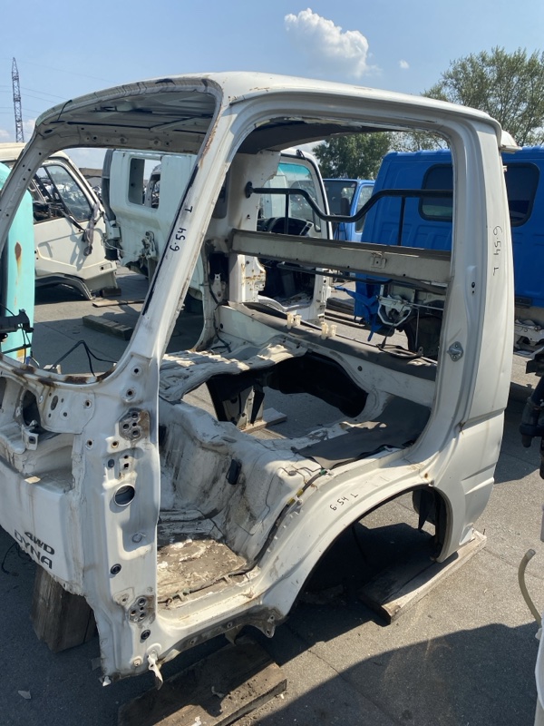 Стойка кузова Toyota Dyna LY290V 5L 2001 левая (б/у)