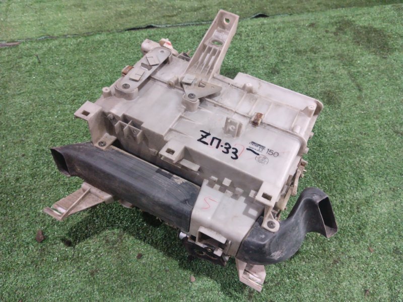 КОРПУС РАДИАТОРА ПЕЧКИ Mitsubishi Canter FB501A 4M40 (б/у)