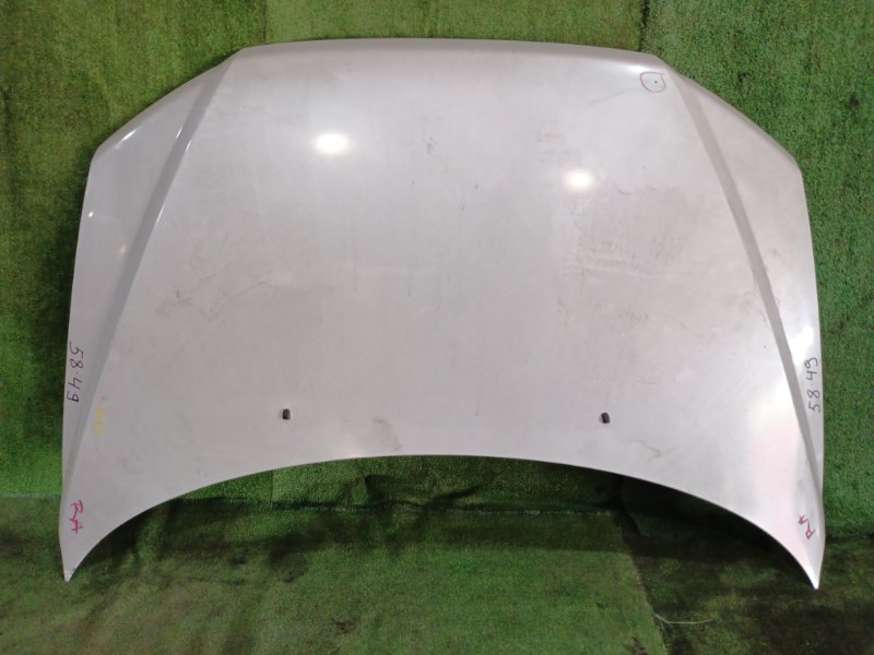 Капот Mitsubishi Chariot Grandis N94W 4G64 1999 (б/у)