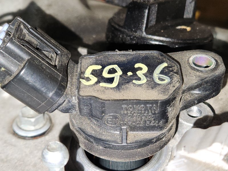 Катушка зажигания Toyota Wish ZGE20G 2ZR-FAE 2011 (б/у)