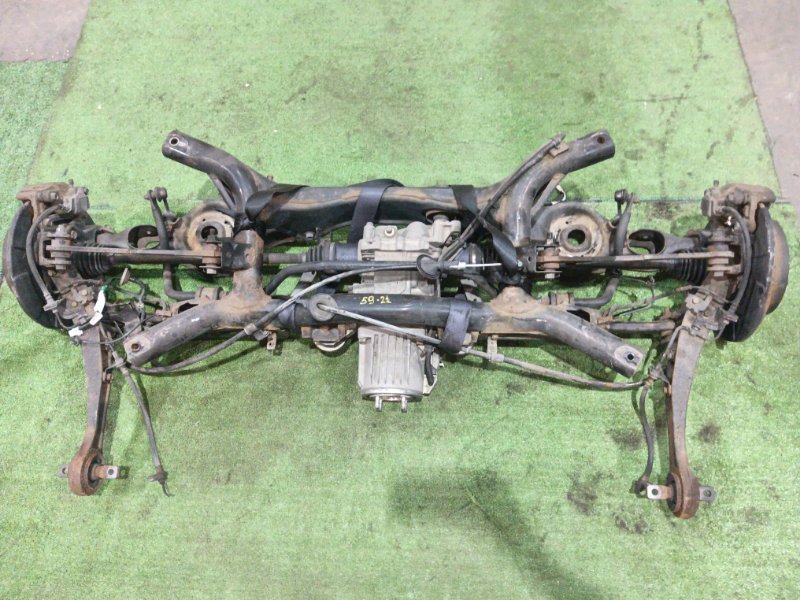 Балка поперечная Mitsubishi Delica D:5 CV5W 4B12 2010 (б/у)