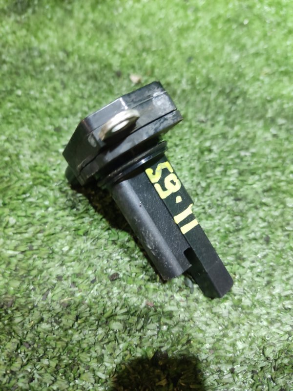 Датчик расхода воздуха Toyota ISIS ZGM11 3ZR-FAE 2011 (б/у)