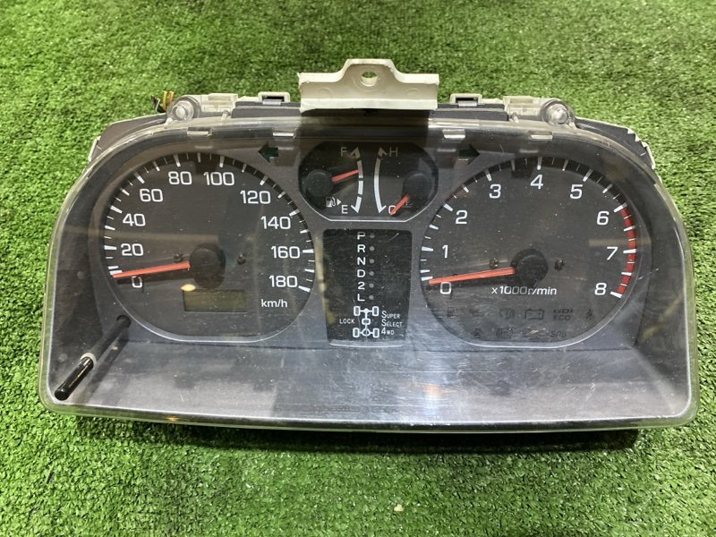Комбинация приборов Mitsubishi Pajero iO H77W 4G94 2002 (б/у)
