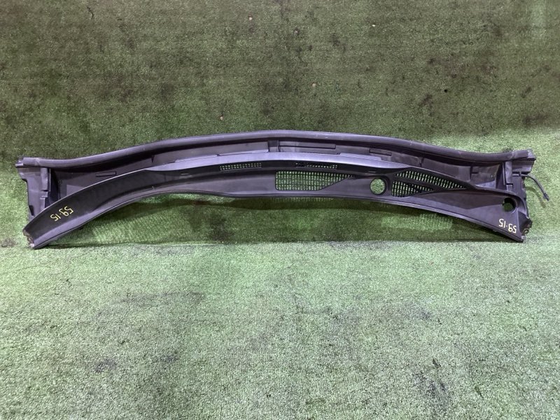 Решетка под лобовое стекло Toyota Estima ACR50W 2AZ-FE 2007 (б/у)