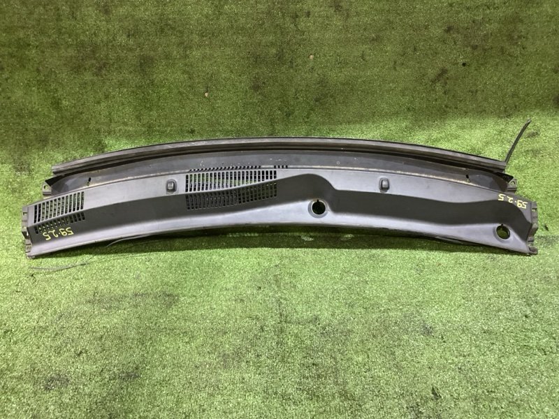 Решетка под лобовое стекло Toyota Passo KGC30 1KR-FE 2013 (б/у)