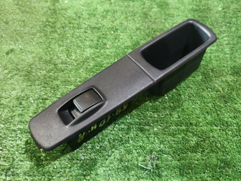 Кнопка стеклоподъемника Mitsubishi Colt Plus Z23W 4A91 2005 задняя правая (б/у)