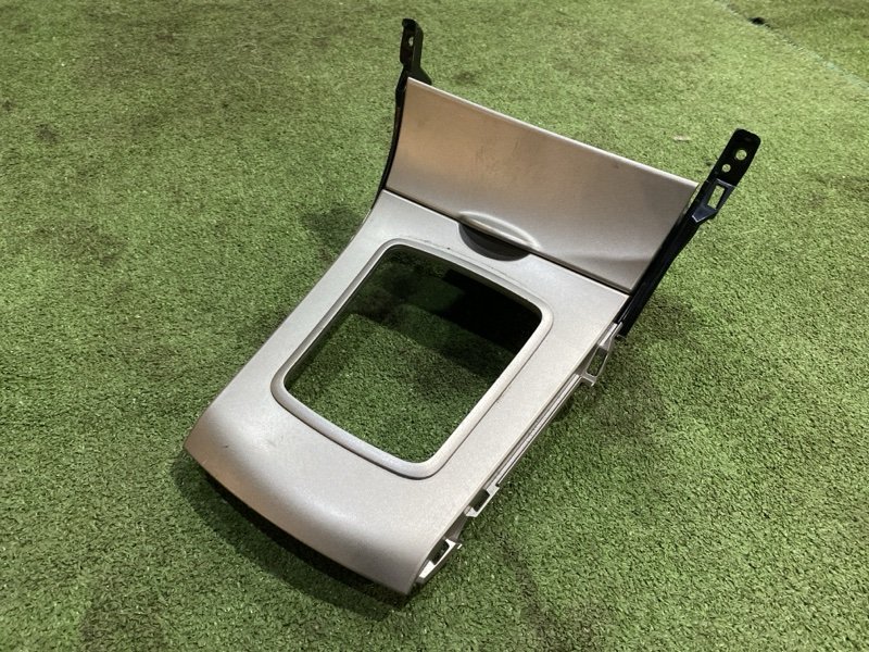 Консоль кпп Toyota Corolla Fielder NZE141 1NZ-FE 2007 (б/у)