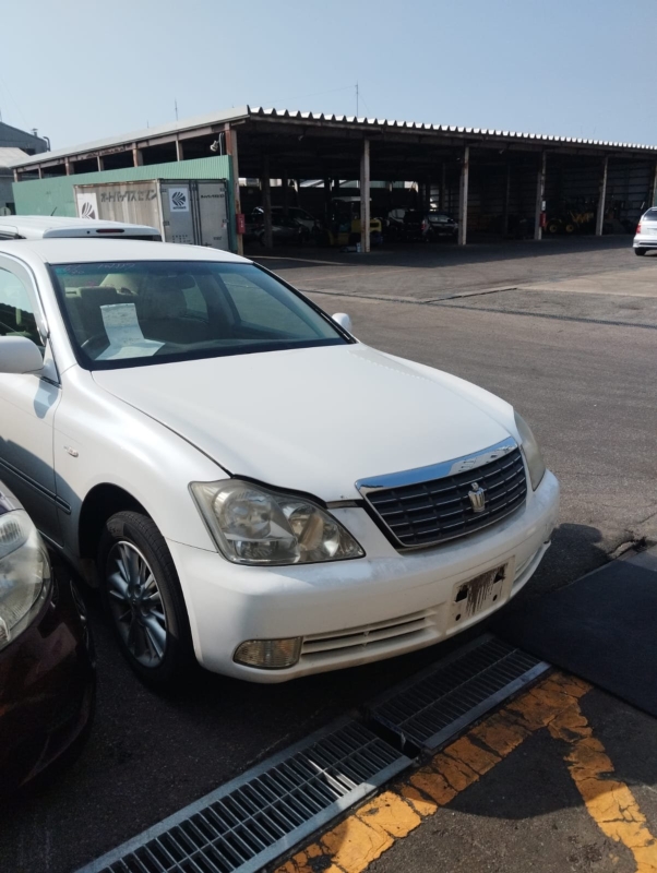 Автомобиль Toyota Crown GRS181 4GR-FSE 2005 года в разбор