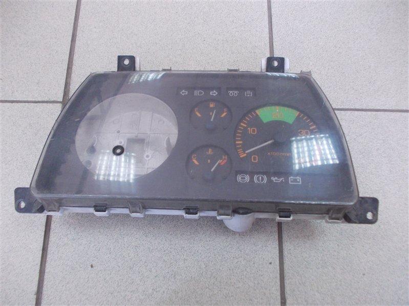 Панель приборов Mitsubishi Canter FE4.. 4D32 93