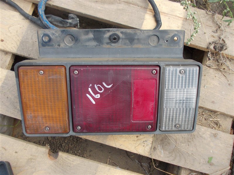 Стоп-сигнал ( задний фонарь) Isuzu Elf NPR81 4HL1 2005 левый