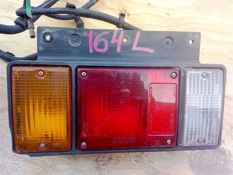 Стоп-сигнал ( задний фонарь) Isuzu Elf NPR85 4JJ1 2008 задний левый