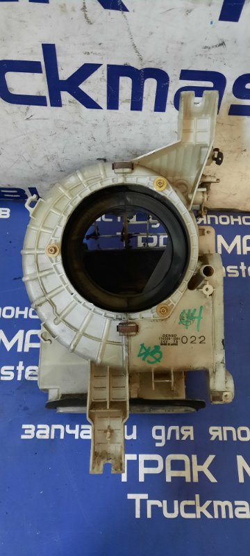 Корпус мотора печки Mitsubishi Canter FE53EC 4M51 2000