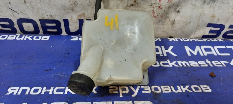 Бачок для тормозной жидкости Mitsubishi Canter FEB50 4P10 2012