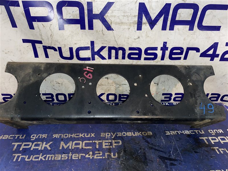 Перемычка рамы Isuzu Forward FRR13JB 6SA1 1992