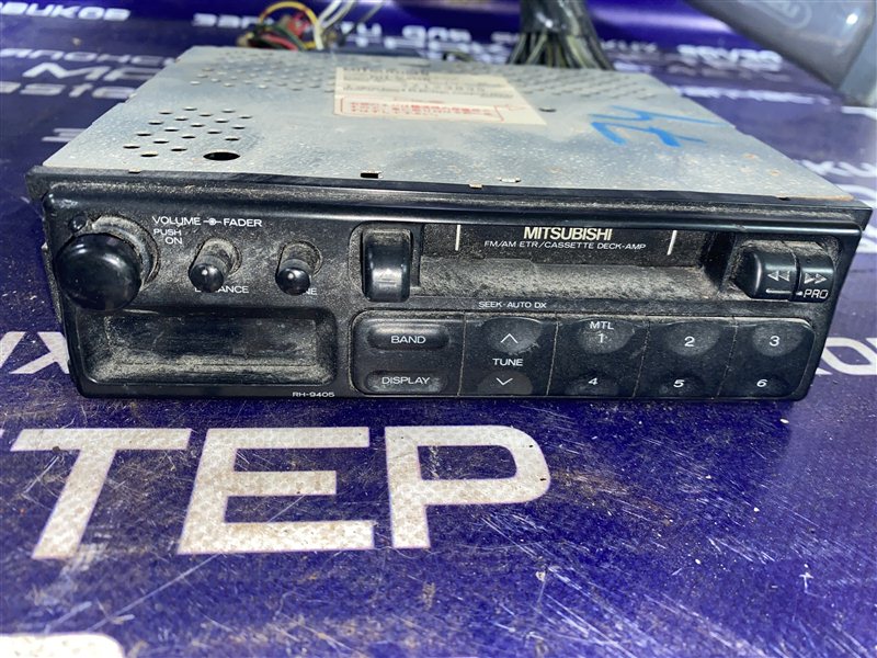 Радиоприемник Mitsubishi Canter FB501B 4M40 1998