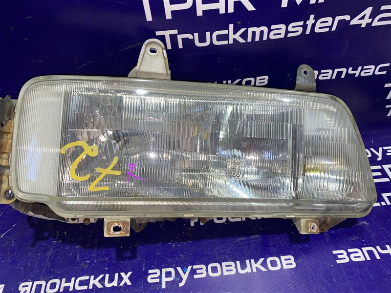 Фара Isuzu Forward FRR35J4S 6HL1 1999 передняя правая