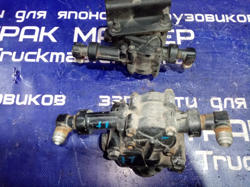 Электроклапан Isuzu Forward FRD34L4 6HK1 2002