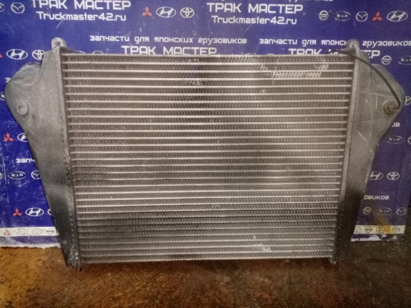 Радиатор интеркулера Isuzu Forward FRR90 4HK1