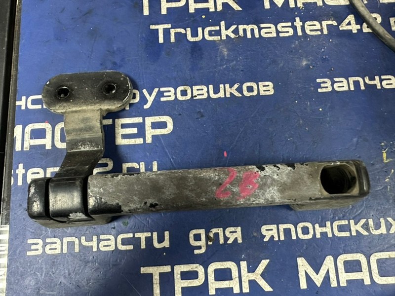 Петля капота Mitsubishi Fuso FK61HG 6M61 2000 передняя левая